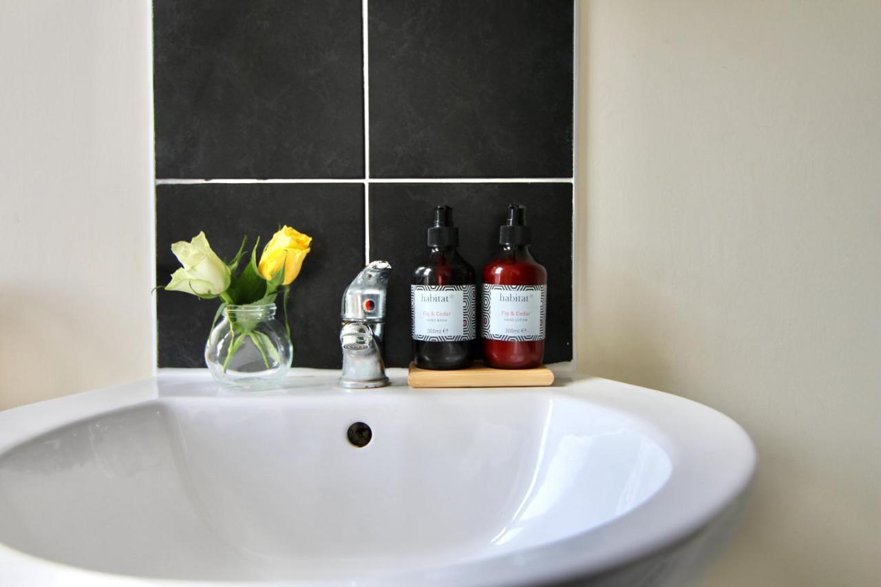 Lovely Twin Bed Studio Near Coventry Shopping Centre Экстерьер фото