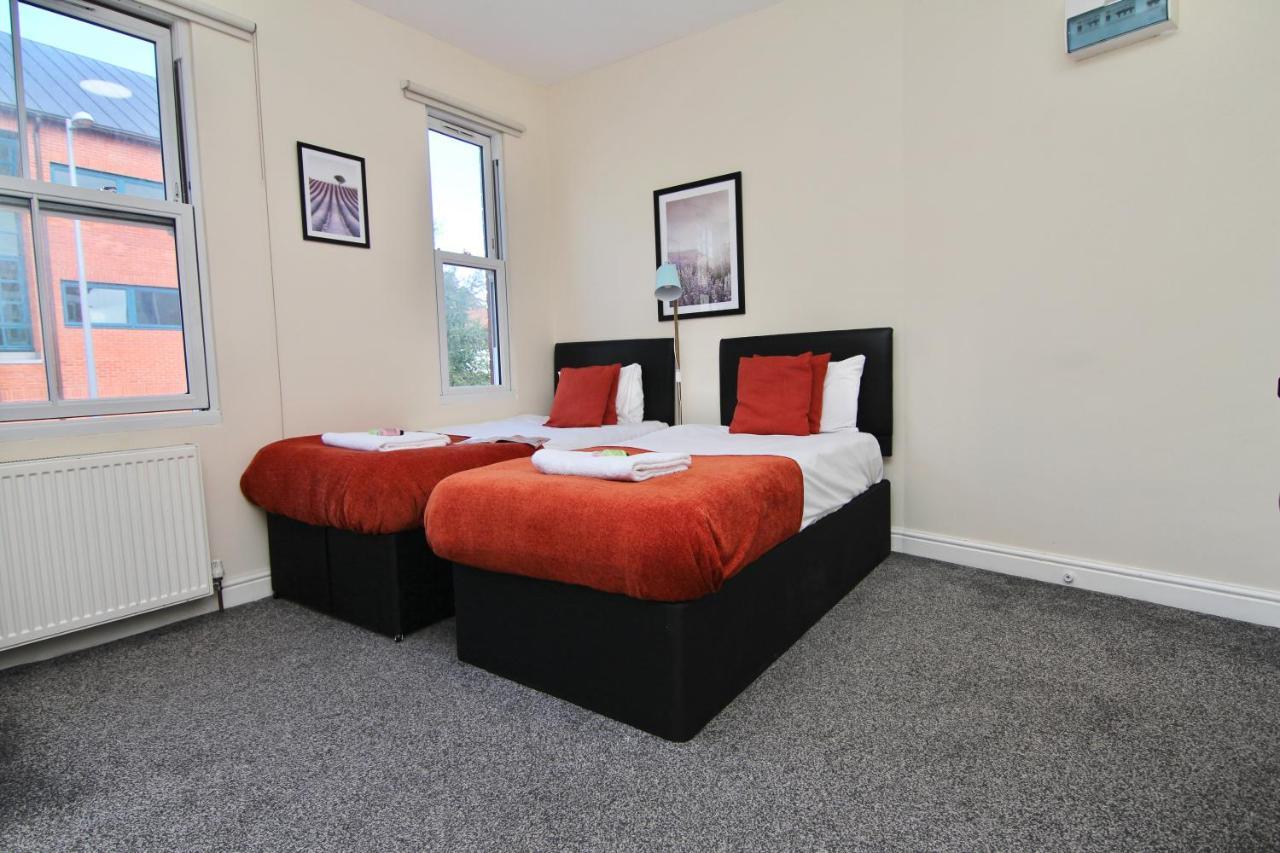 Lovely Twin Bed Studio Near Coventry Shopping Centre Экстерьер фото